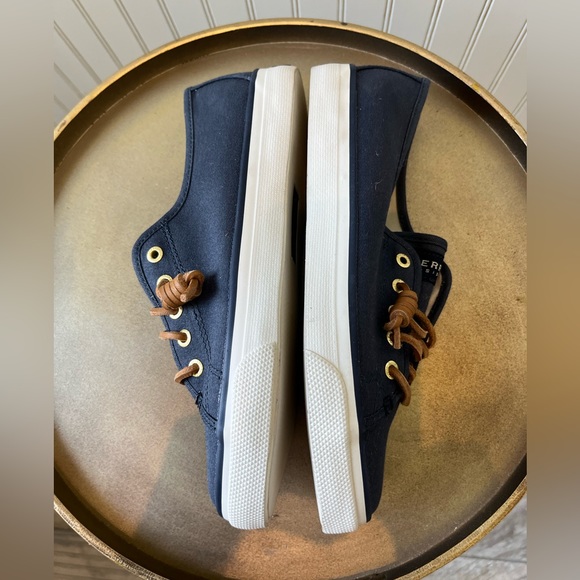 SPERRY TOP SIDER SEACOAST IN NAVY | SIZE: 7.5 | EXCELLENT PRE-OWNED CONDITION - Picture 5 of 7